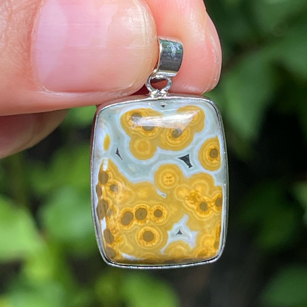 925 silver plated dainty two color ocean jasper pendant‎